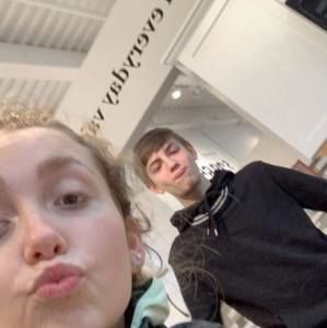 Meet your Posher, Tim le